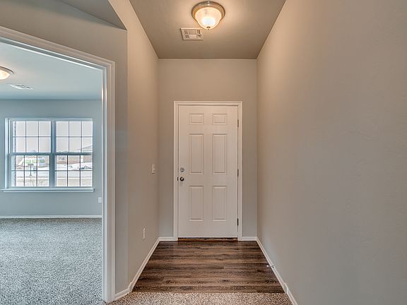 4th image of 9620 Kindsey Ave