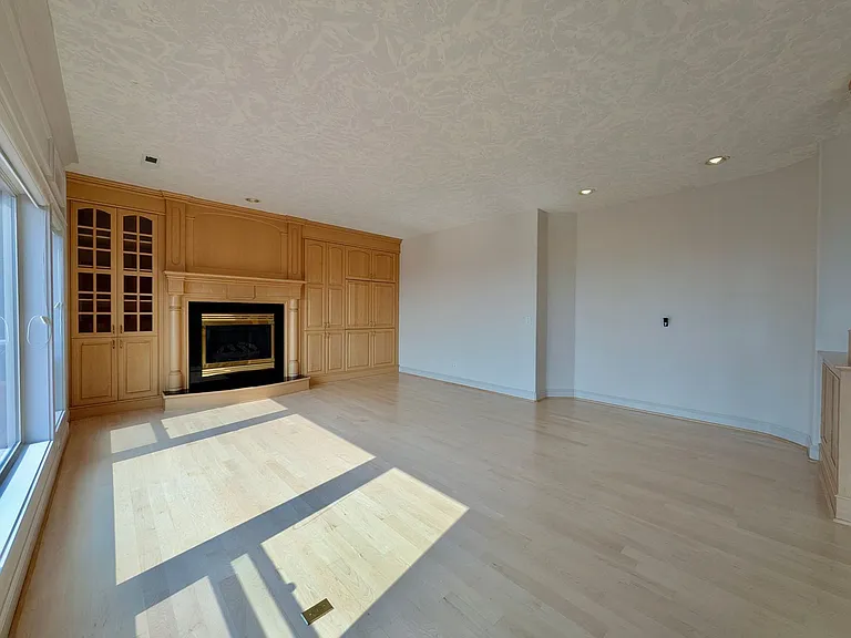 3014 NW Chapin Dr — Photo 20