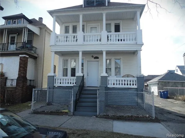 9537 McDougall St, Hamtramck, MI 48212