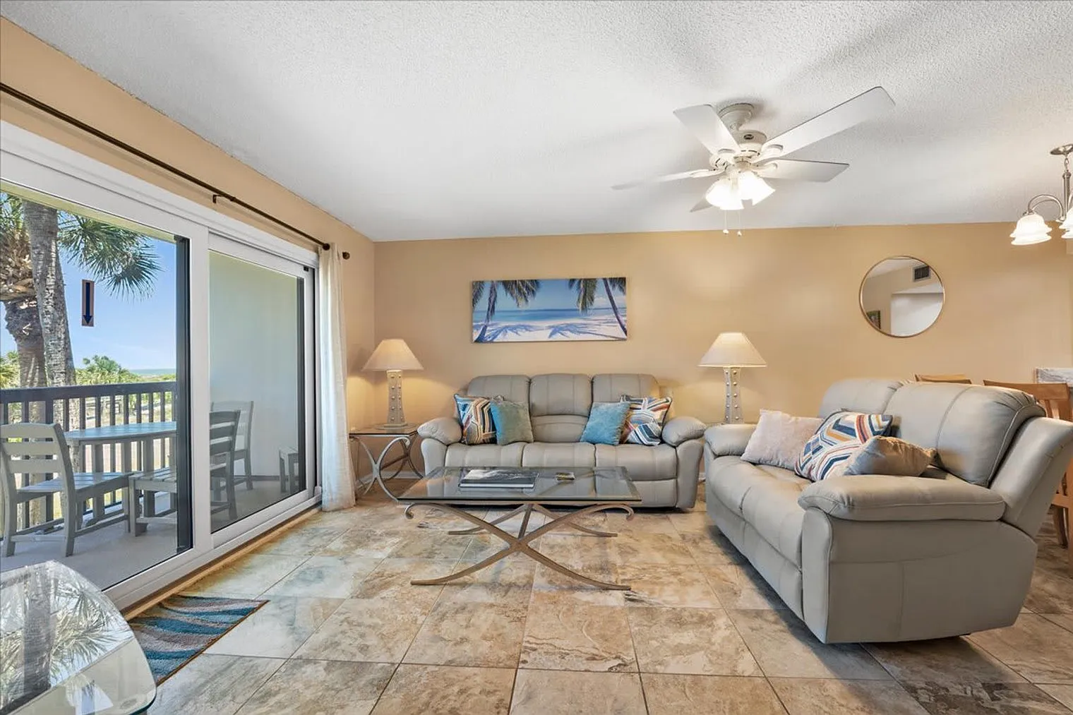 2 bed, 2.0 bath, 1033 sqft, $3,120 — Photo 3