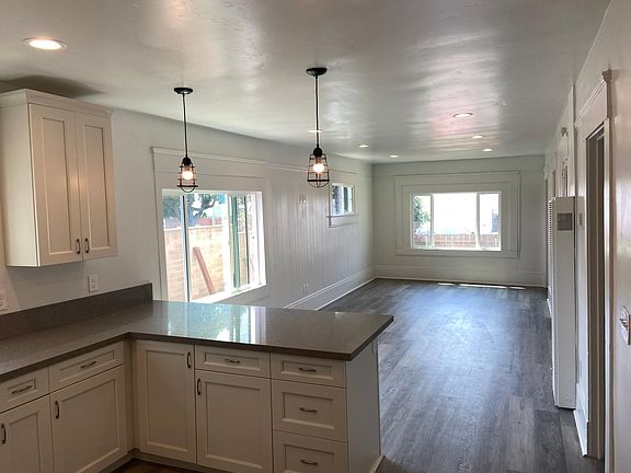 4th image of 2180 Newton Ave
