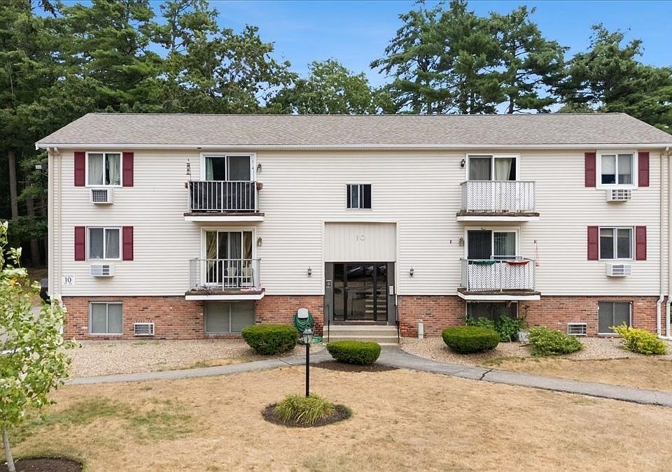 1st image of 10 Royal Dane Dr APT 79