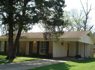 5607 Larkspur Dr, Alexandria, LA 71303