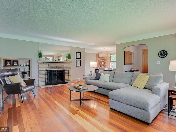 2nd image of 2417 Saint Anthony Blvd