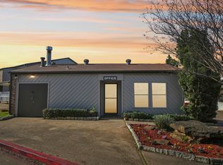 Hillside Village Apartments, Euless, TX 76040