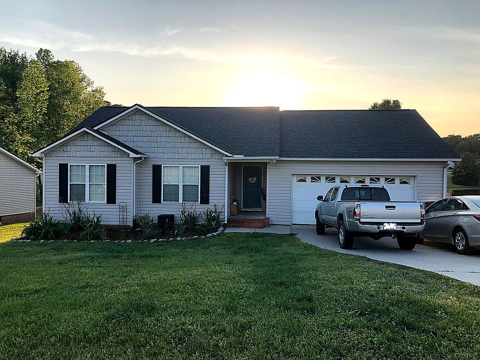 1st image of 25 Johnia Ct