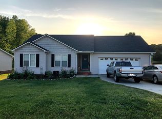 25 Johnia Ct, Thomasville, NC 27360