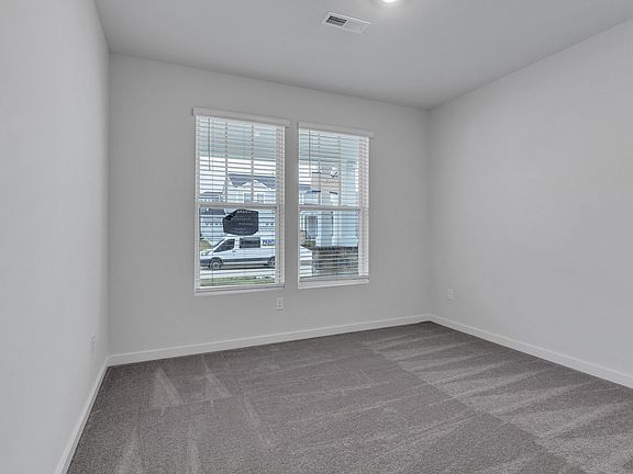 3rd image of 810 Nightingale Ave Lot 1419