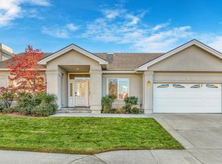 737 Cherrywood Dr, Medford, OR