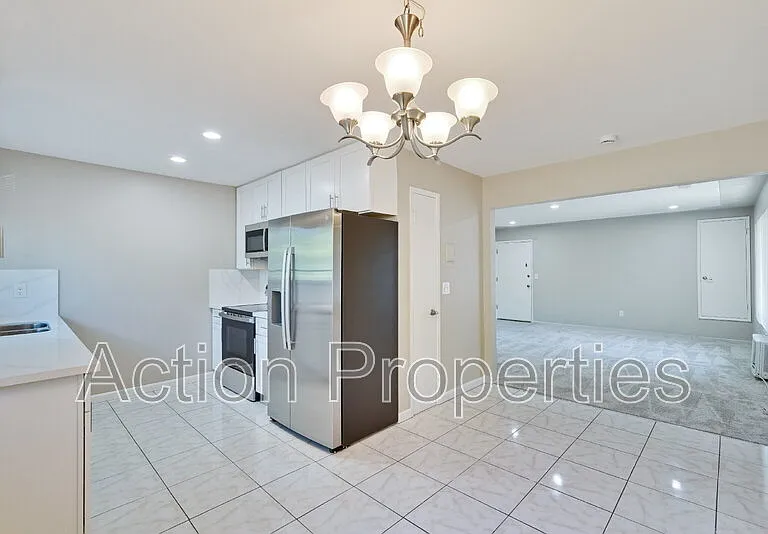 1121 Garfield Ave #4 — Photo 6