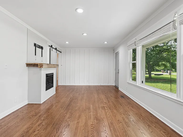 5004 Danby Dr — Photo 13