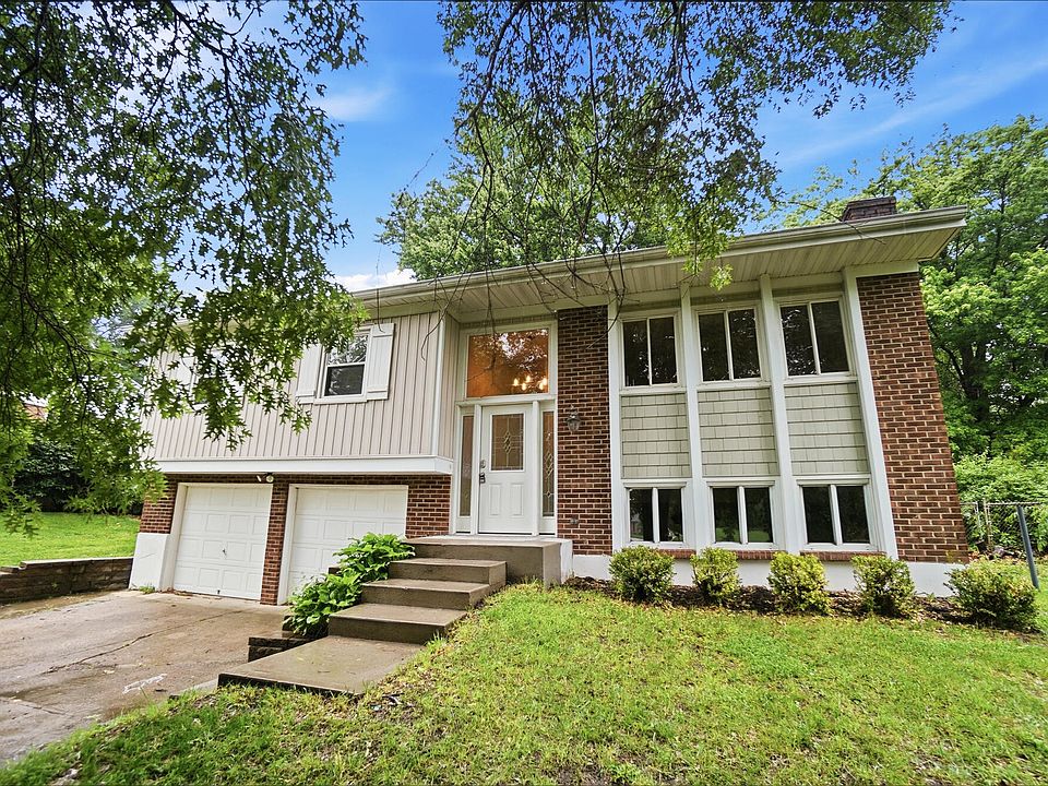 1st image of 1071 Clubhouse Dr