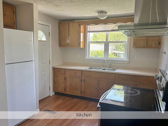 4th image of 1416 S Madison St #1416