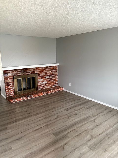 1st image of 107 N 49th Ave