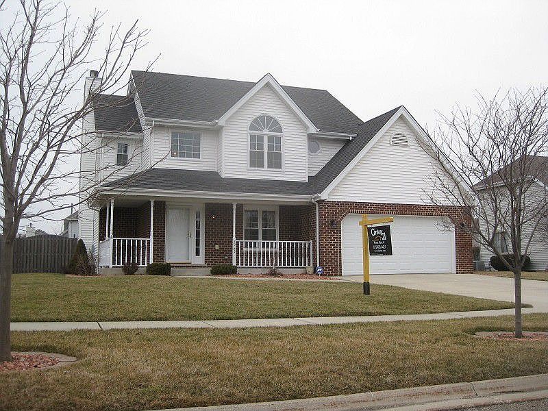 1st image of 2985 Kingsway Ave