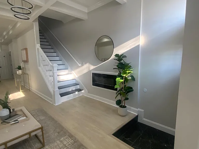 2141 Druid Hill Ave — Photo 15