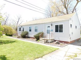 71 Cowing St, Depew, NY 14043