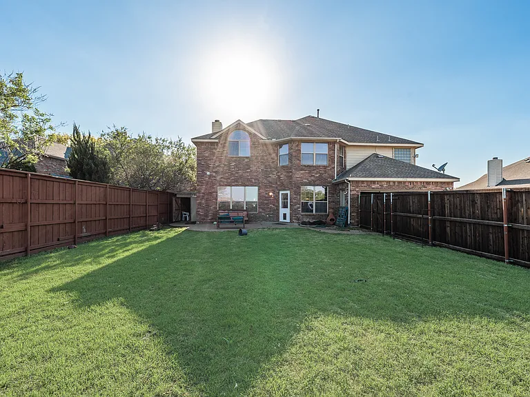 7578 Seawood Dr — Photo 33