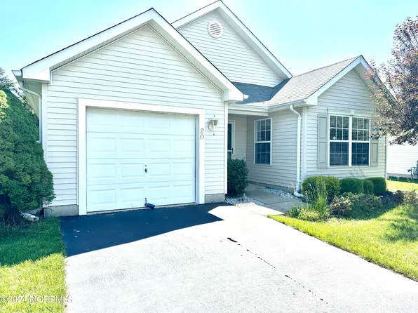 20 Clear Lake Road, Whiting, NJ 08759