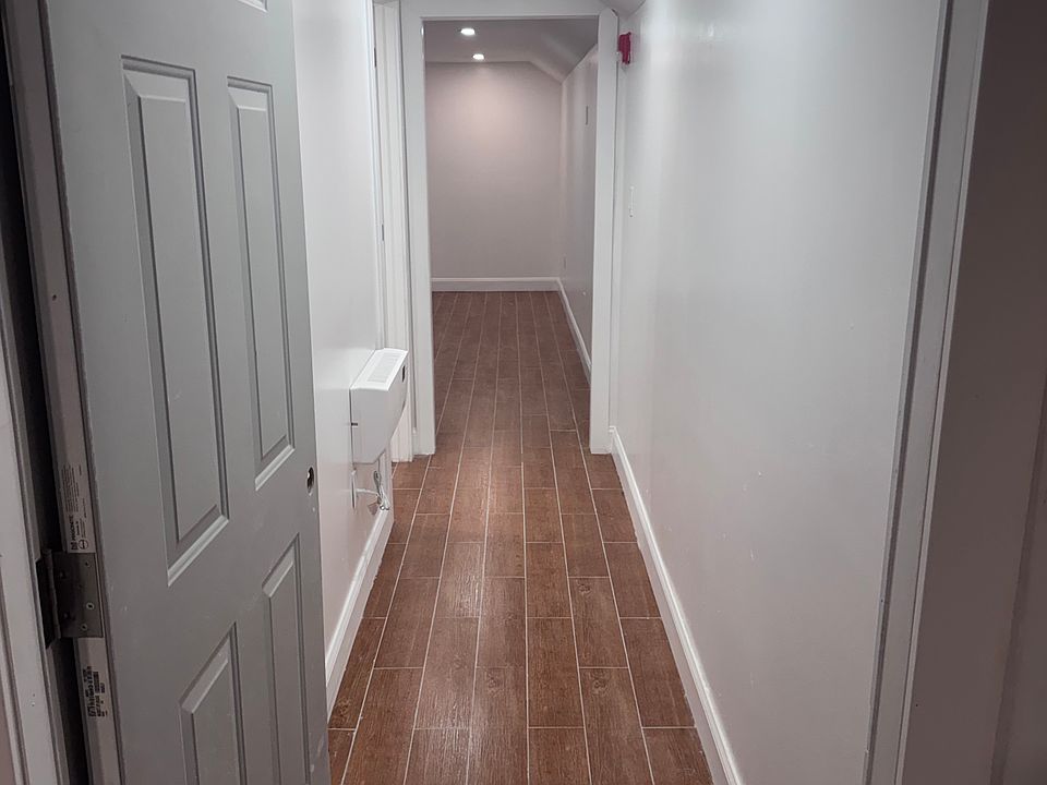 1st image of 647 N 16th St #1B