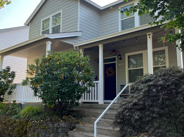 21990 NE Chinook Way APT C, Fairview, OR 97024