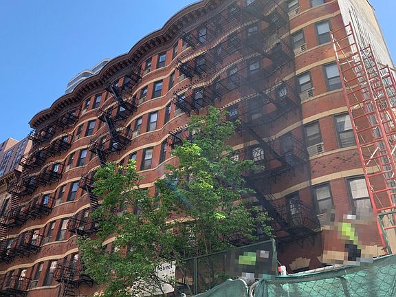 2nd image of 160 E 91st St APT 1H