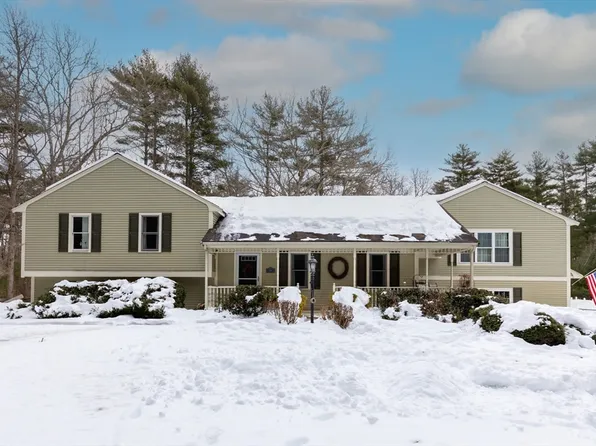 114 Meadow St, Carver, MA 02330