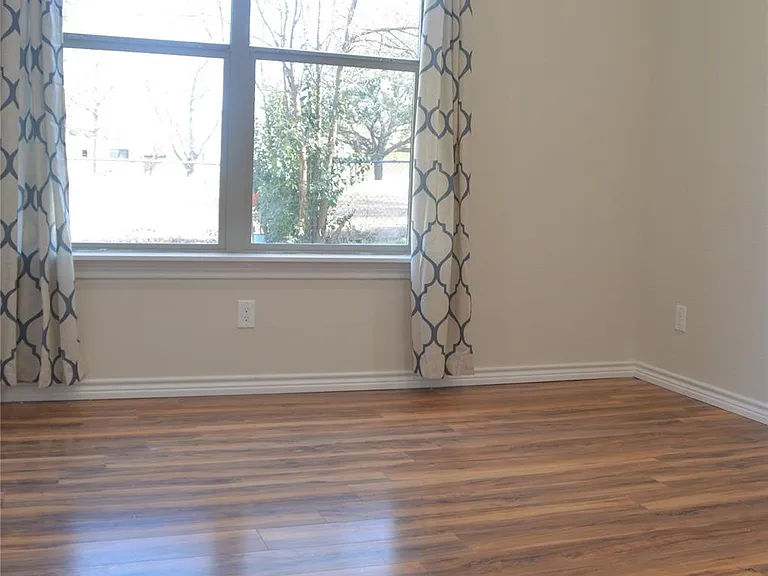 4565 County Road 446 — Photo 11