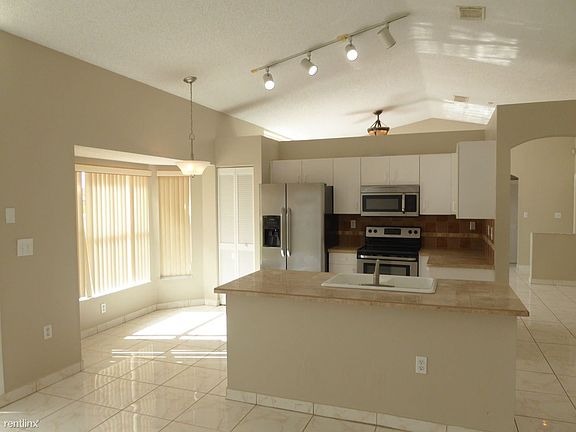 52c30c10-2c73-4098-9d79-3ed4bcf74f93-w_1500-h_1000