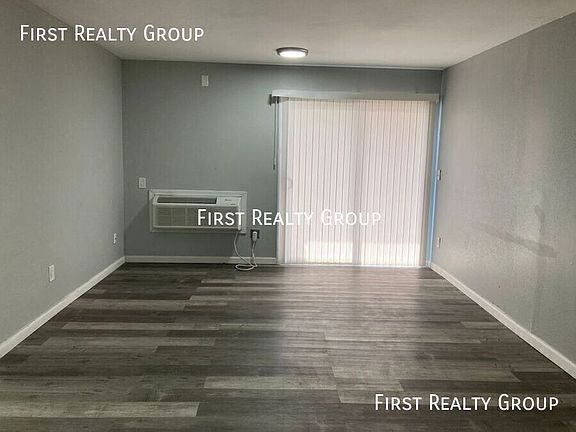 4th image of 305 N Broadway St #3