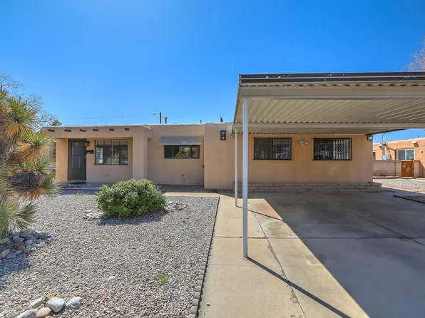 2041 Moon St NE, Albuquerque, NM 87112