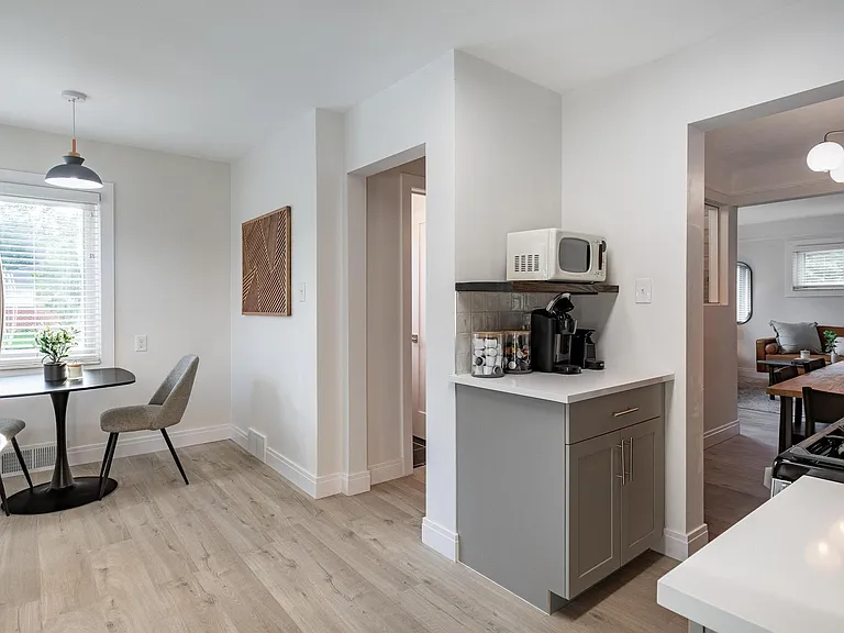 24300 Geneva Ave — Photo 11
