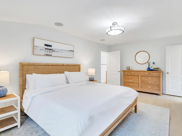 51 Cliff Rd — Photo 13