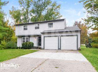 9026 Kasteel Way, Indianapolis, IN 46250