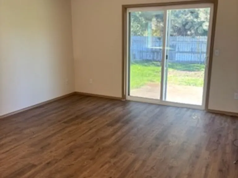 6408 Robinson Dr — Photo 8
