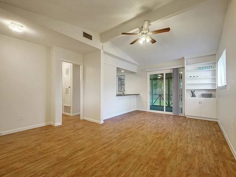 8516 Hathaway Dr #2 — Photo 5