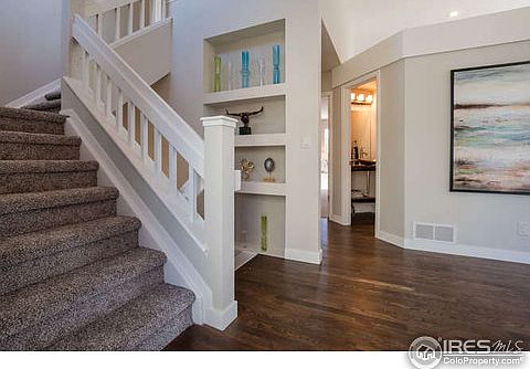 5th image of 220 Fairfield Ln