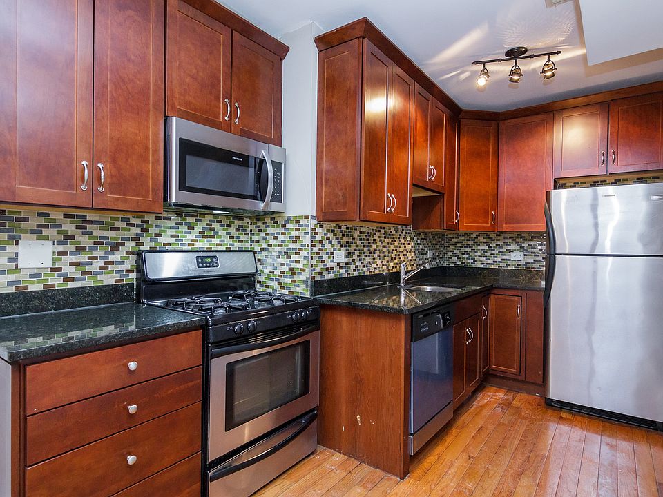 1st image of 6501 N Claremont Ave APT G