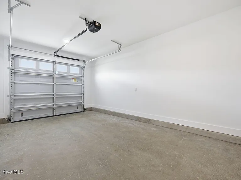 649 Abigail Taylor Dr #B — Photo 26