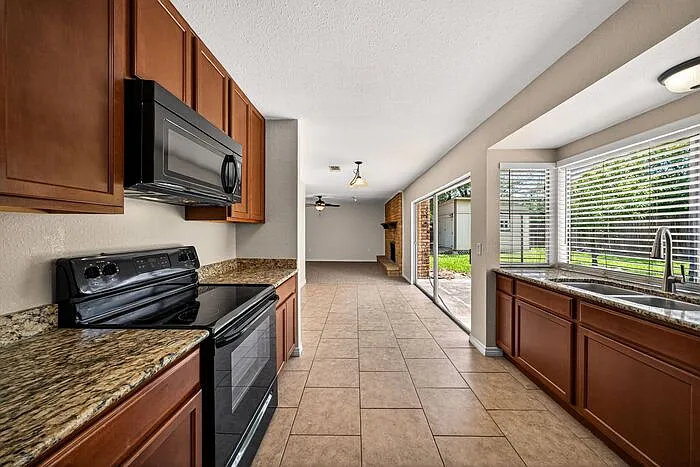 6222 Fort Maddin St — Photo 14