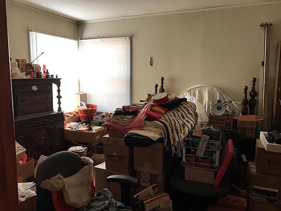 4th image of 1410 N Dorothy Ave