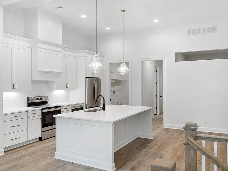 6341 Meeting St — Photo 13