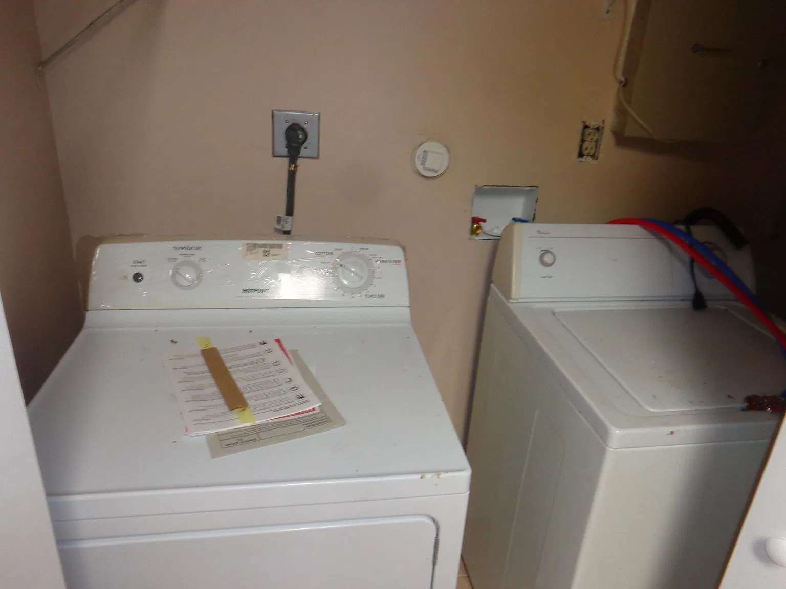 2 bed, 2.0 bath, 1002 sqft, $2,200 — Photo 4