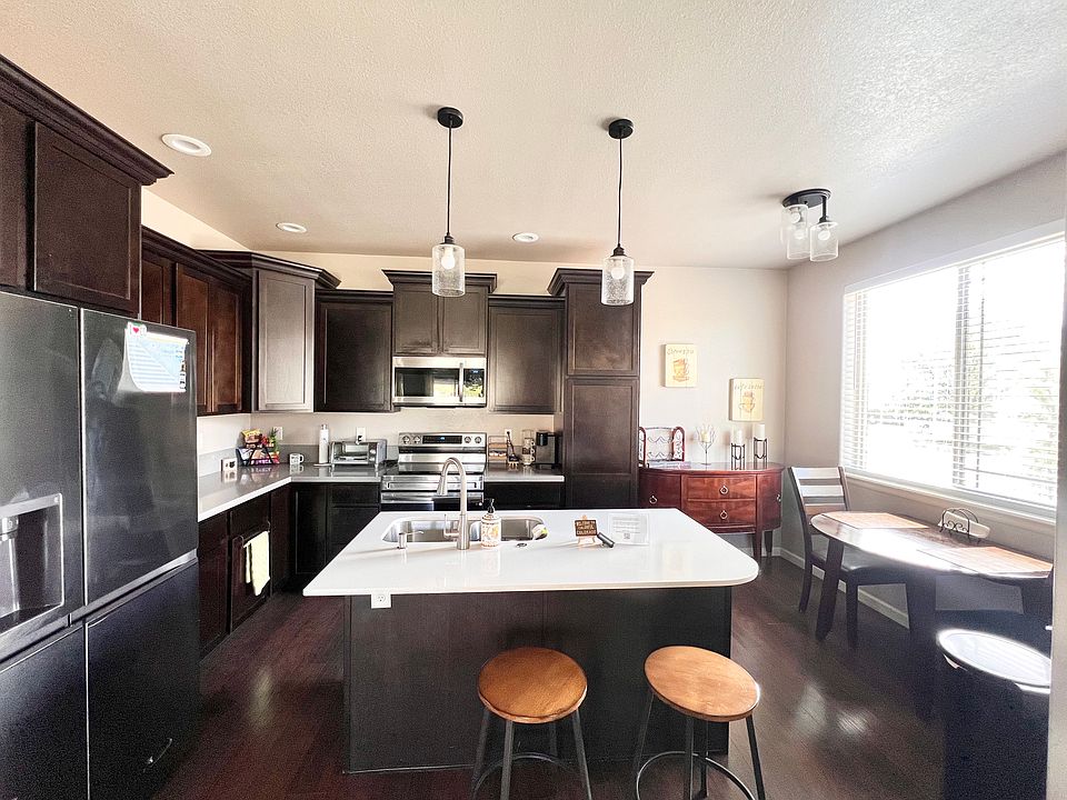 Kitchen and middle island