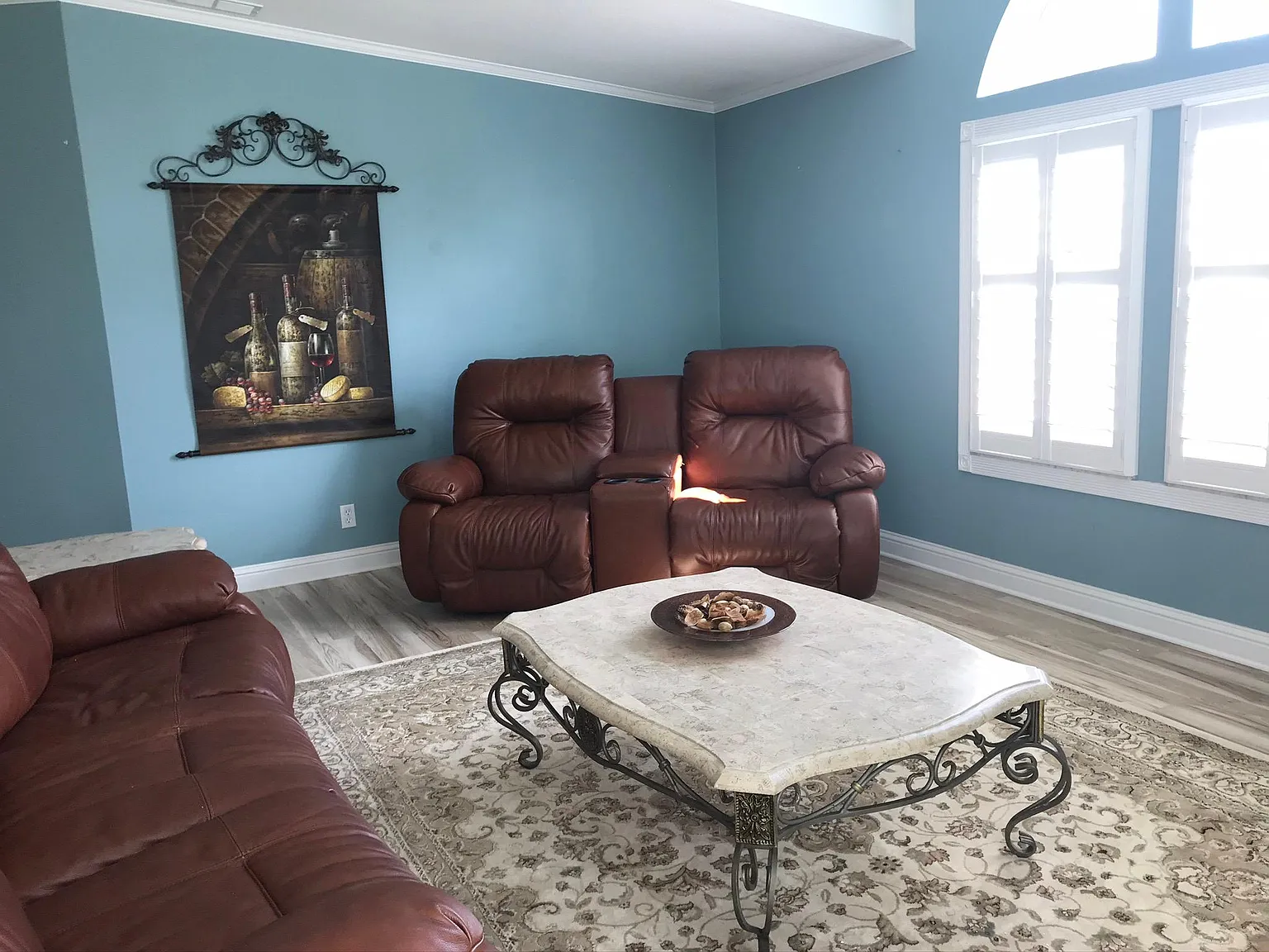2 bed, 1898 sqft, $1,600 — Photo 4