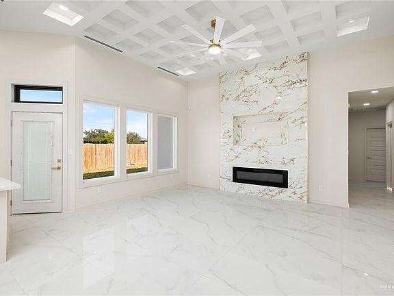4th image of 336 Alazan Ln