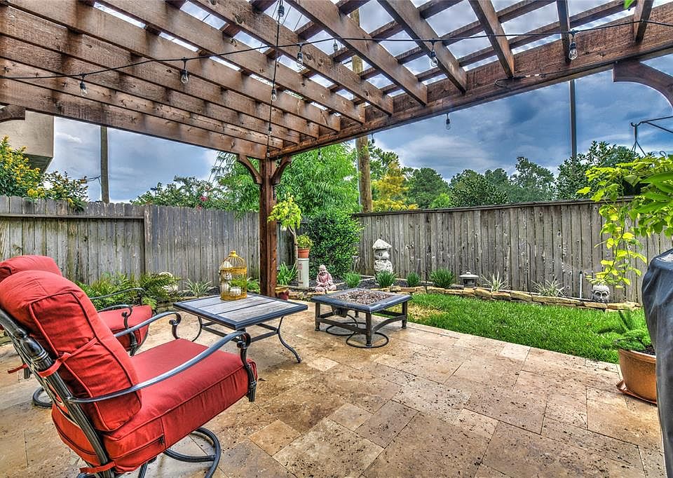1st image of 2827 Kings Retreat Cir
