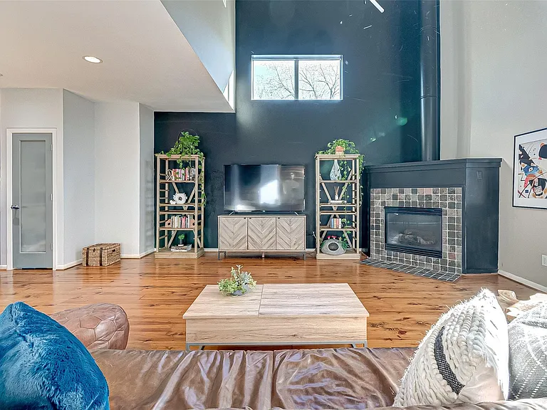 4308 Lillian St #A — Photo 21