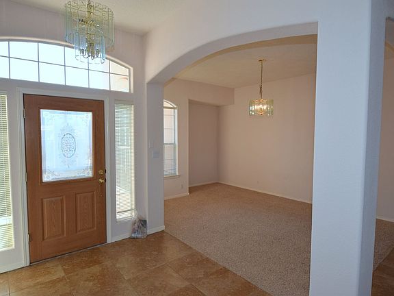 5th image of 8615 Brighton Dr NE