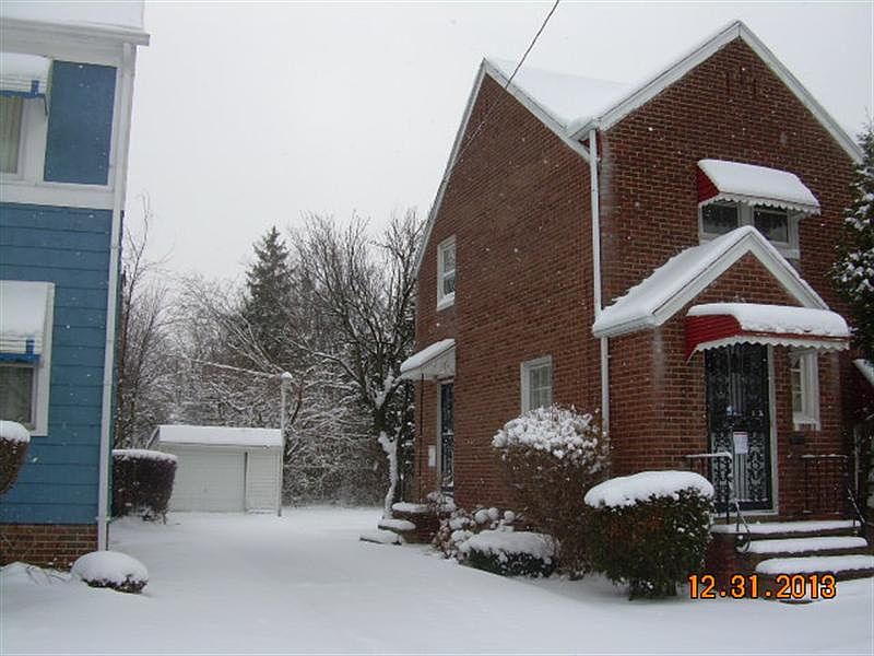 2nd image of 16222 Westview Ave